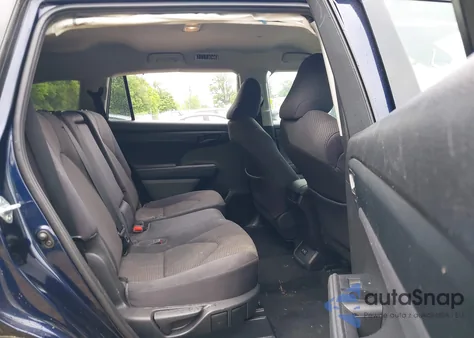 2021 Toyota Highlander L z USA, uszkodzony, nr VIN 5TDCZRAH1MS536647